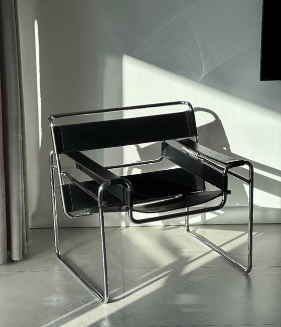 Image 1 of Wassily chair, Marcel Breuer's B3