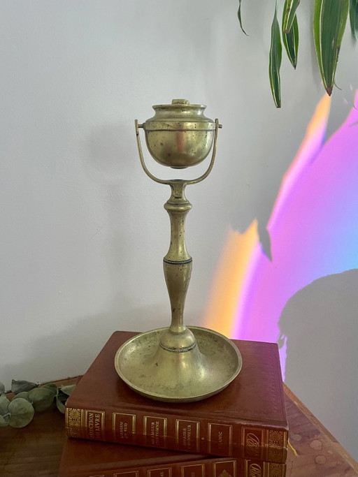 Antieke scheepsolielamp