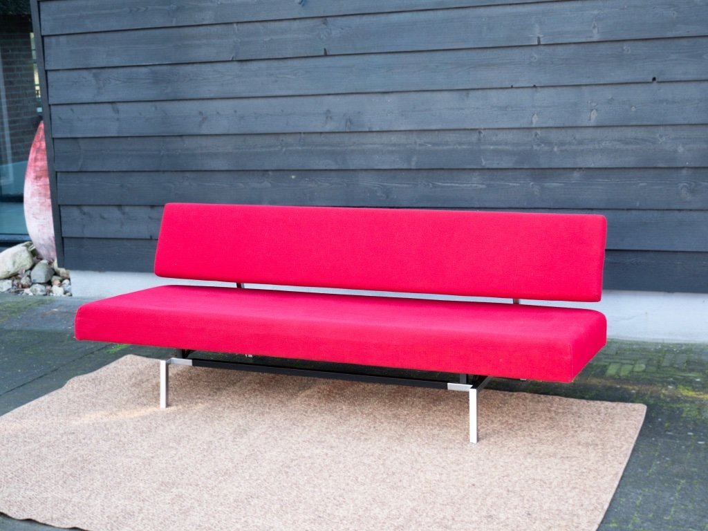 Martin Visser sofa bed | Designer sofa red | Spectrum | €785 | Whoppah