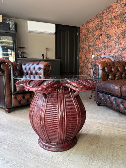 Zeldzame vintage salontafel van potloodriet met 'Lotus'-design – originele bordeauxrode lak uit de jaren 70 – Rattan