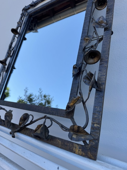 Art-Deco-Schmiedeeisenspiegel mit Ackerwindenmotiv
