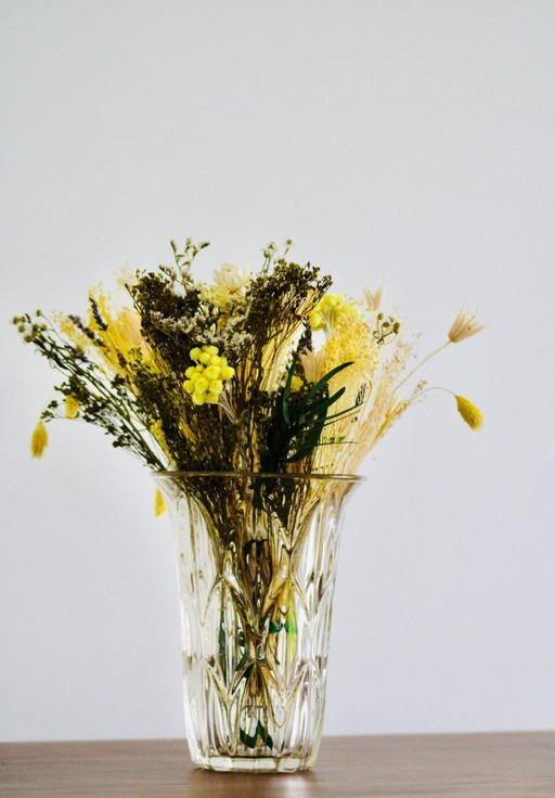 Vase en verre pressé – motif feuillage