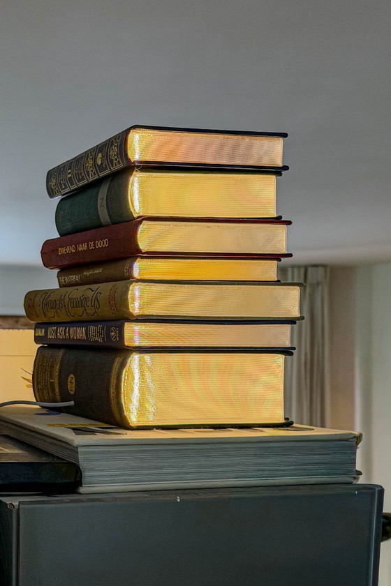 Bücherlampe – ENZI Design, Tischlampen, Papier, Kunststoff (photo 5 of 5)