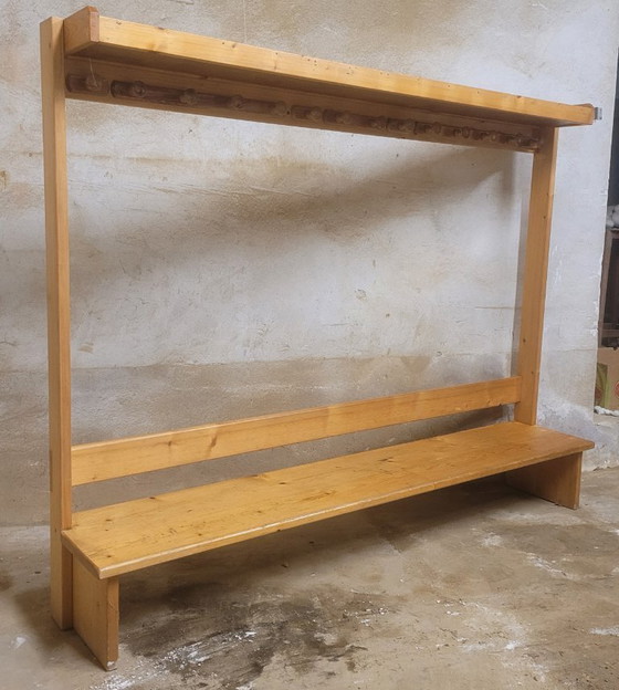 Image 1 of Große Schulgarderobenbank Design