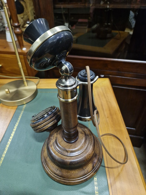 Image 1 of Telefono antico