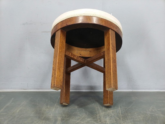 Image 1 of Taburete tapizado en chapa de nogal estilo Art Déco, Checoslovaquia, década de 1930.