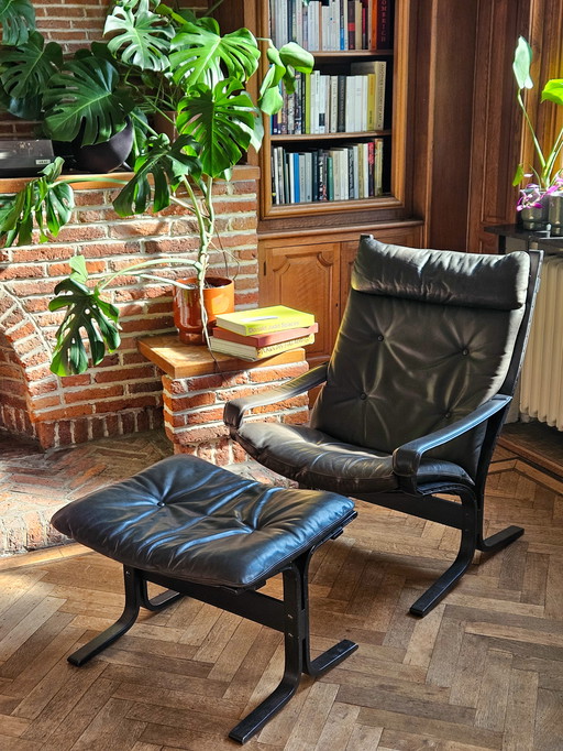 Ingmar Relling Siësta fauteuil & poef