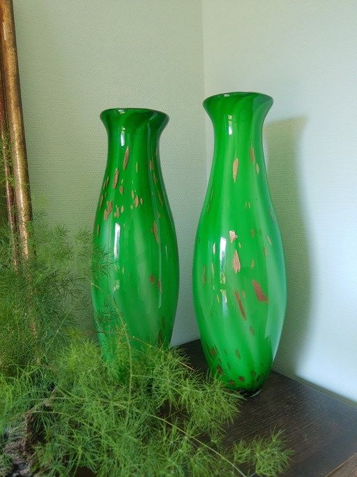 Set hoge Murano handgeblazen glazen vazen siervazen decoratieve vazen sierobjecten in groen met goud, vintage