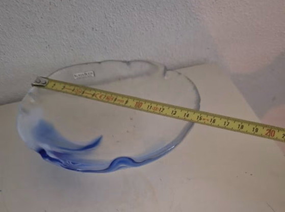 Kosta Boda Glazen Schaal Met Blauwe Accenten – Servies, Glass (photo 7 of 7)