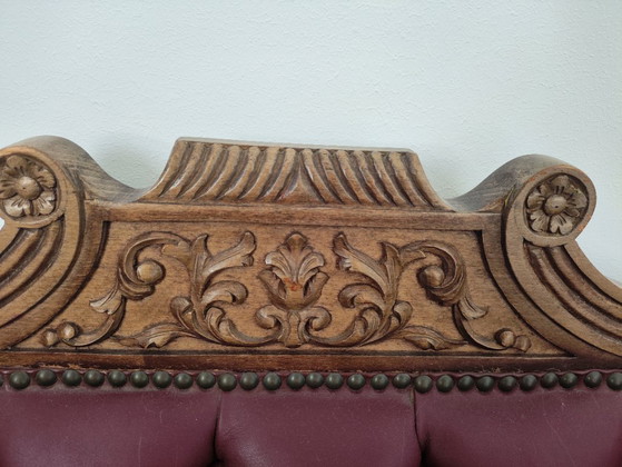 Image 1 of Canapé Chesterfield ancien en cuir véritable
