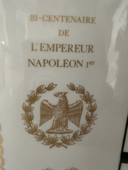 Bouteille de cognac Napoléon Camus en forme de livre
