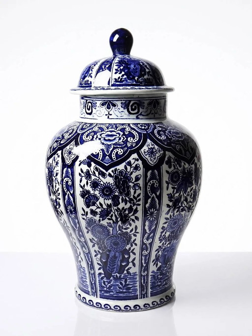 Large covered pot Boch Holland Royal Sphinx earthenware Delft blue decor