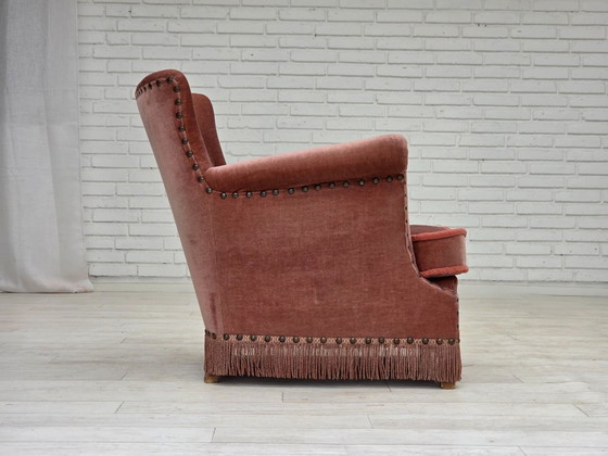 Image 1 of 1970, fauteuil danois, velours d'ameublement rose saumon, bois de hêtre.
