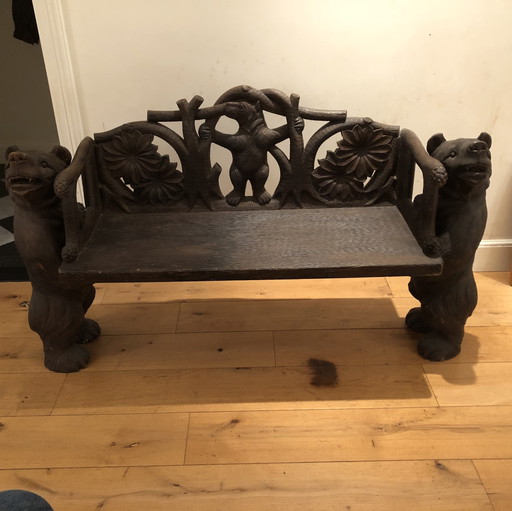 Banco tirolés tallado en madera de castaño (Trentino)