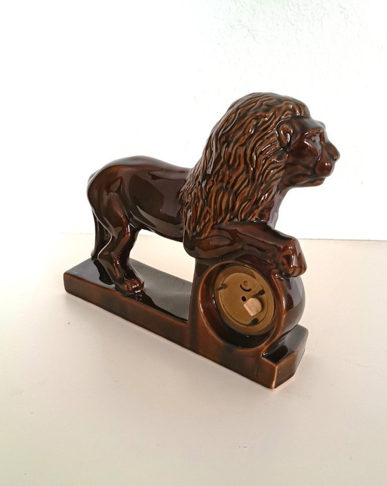 Image 1 of Reloj de repisa Scheurich en forma de león