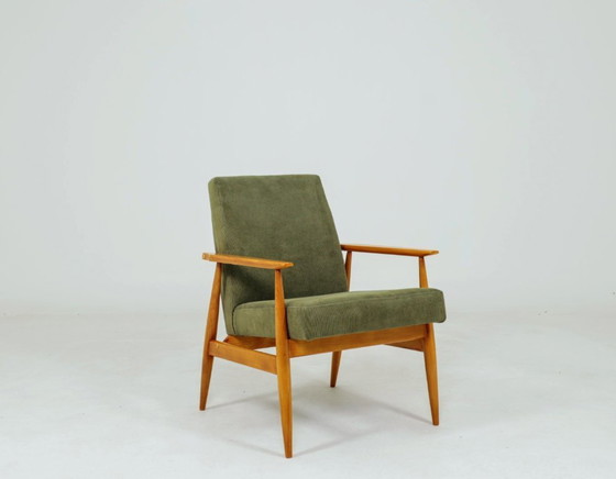 Image 1 of Fauteuil moderne du milieu du siècle en velours côtelé vert olive