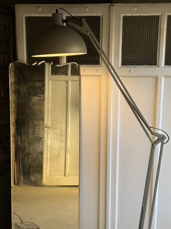 Lampada da terra in metallo grigio con molle - Stile industriale – Lampade da terra (photo 2 of 15)