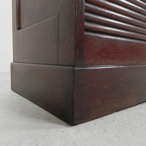 Image 1 of Eiken rolluikkast met 2 luiken, 148 cm hoog, jaren 20
