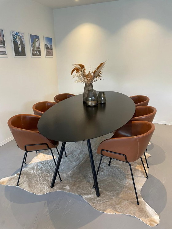 Image 1 of Studio Henk ovalen tafel New Classic