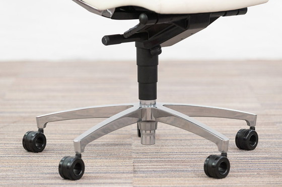 Image 1 of Dauphin In Touch 5440 Directiestoel