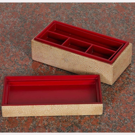 Image 1 of Scatola in lacca a guscio d'uovo, opera della fine del XX secolo