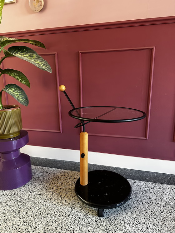 Image 1 of Diseño de Bijzettafel posmoderno