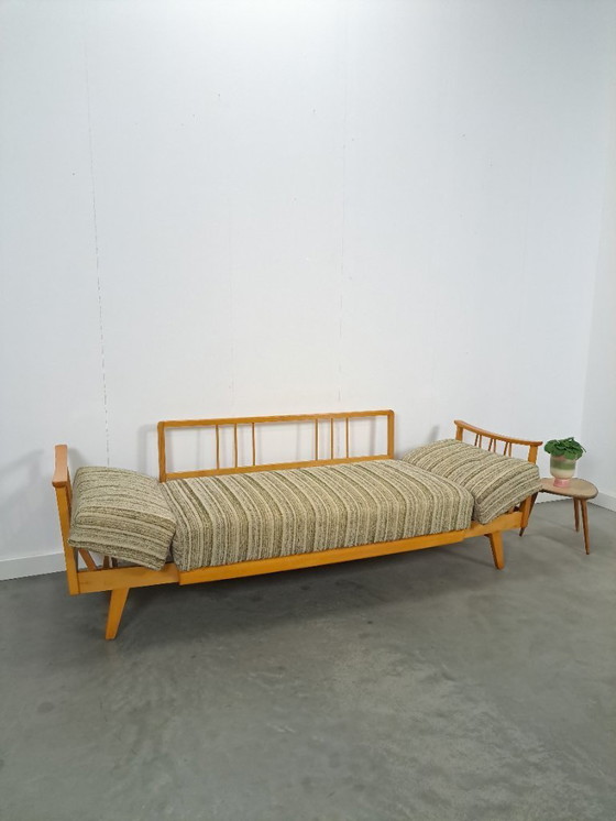 Image 1 of Divano letto estensibile con cuscini, divano