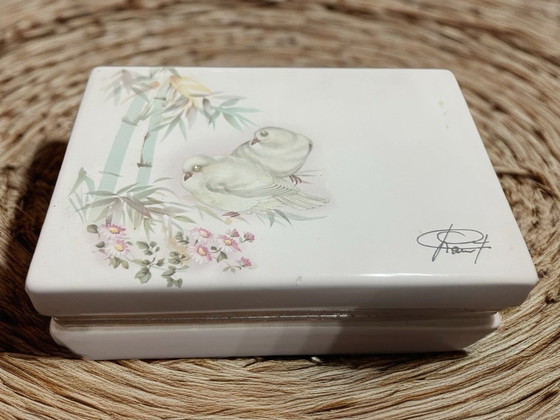 Image 1 of Portagioie musicale ( Carillon ) in porcellana