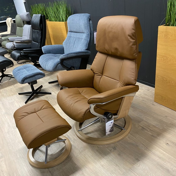 Image 1 of Stressless Ruby medium recliner with footstool