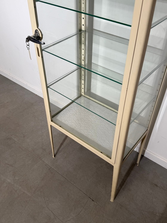 Armadietto medico vintage degli anni '50 – Vetrine, Glass (photo 7 of 9)