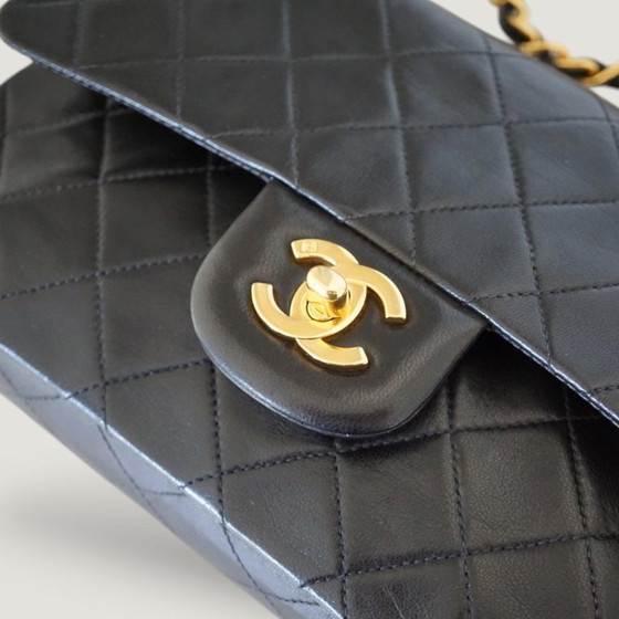 Image 1 of CHANEL KLASSIEKE KLEINE TAS