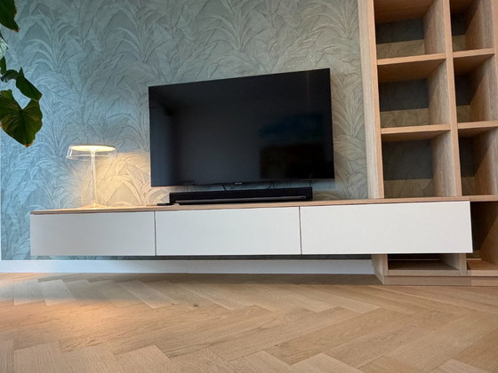 Image 1 of mobile a parete per TV