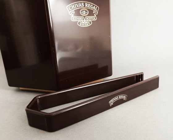 Image 1 of Zeldzame vintage Chivas Regal whisky design bruin/goud luxe ijsemmer + tang 1980's