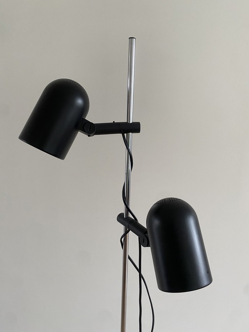 Lampada da terra vintage postmoderna degli anni Settanta.