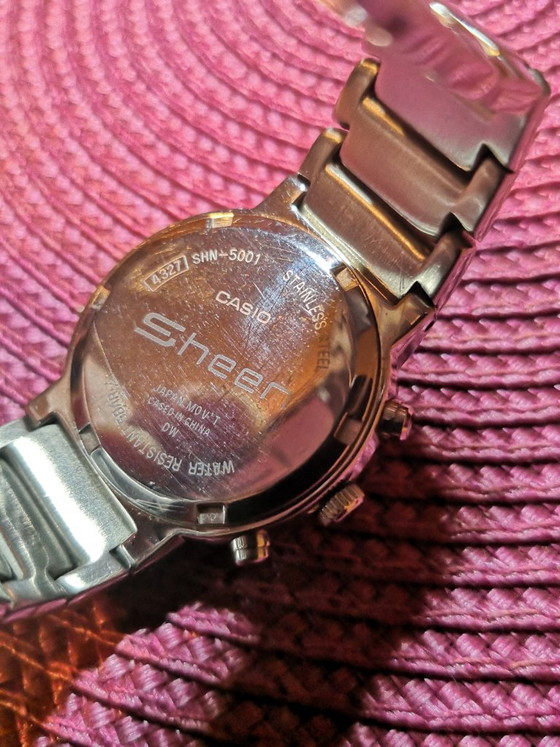 Reloj deportivo Casio Sheen Vintage para mujer / Resistente al agua hasta 50 metros – Relojes, Metal (photo 10 of 11)