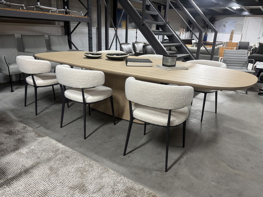 Maxalto / B&B Italia Caratos dining chairs Milo 200 Alpaca