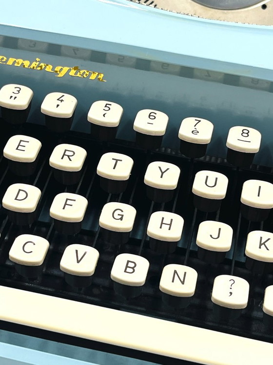 Remington Holiday Portable Typewriter, Decorative Objects, Metal, Plastic, Blue, Vintage (photo 5 of 15)
