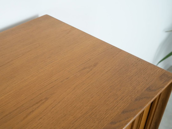 Image 1 of Eikenhouten dressoir, Deens design, jaren 60, productie: Denemarken
