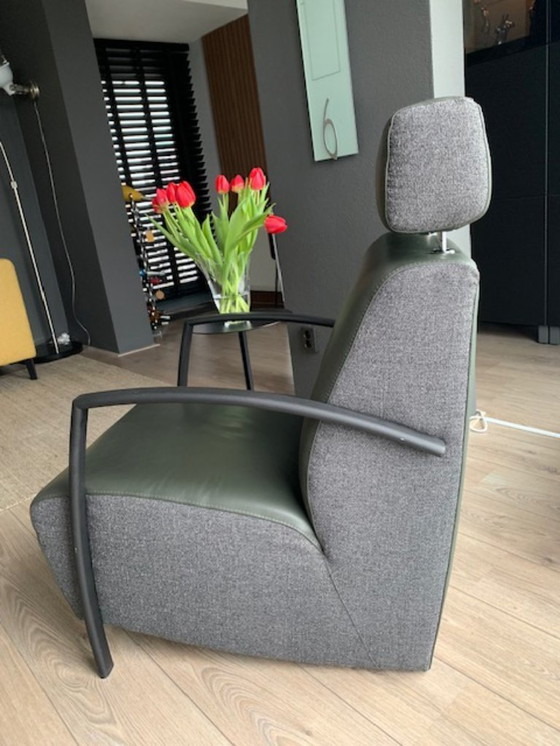 Image 1 of Poltrona Montel Sue Plus in pelle/tessuto con poggiatesta regolabile