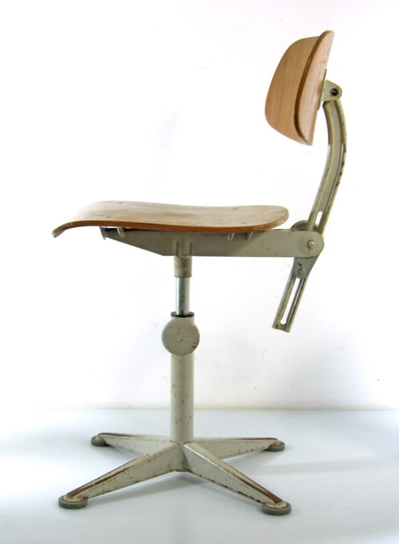Sedia da Scrivania Industriale Regolabile Friso Kramer – Ahrend, Zona salotto, Legno, Metallo, Industrieel (photo 5 of 12)