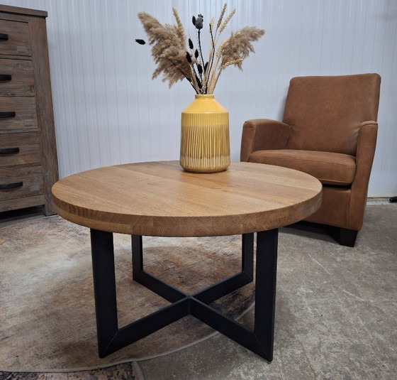 Image 1 of New robust oak coffee table with metal base 80cm
