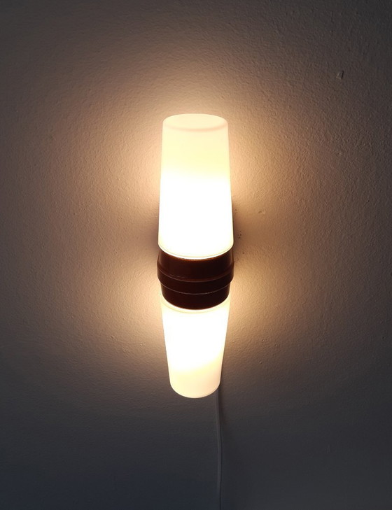Image 1 of Porseleinen vintage wandlamp van Ifö Electric met 2 lichtpunten, oranje jaren 60 lamp ontworpen door Sigvard Bernadotte