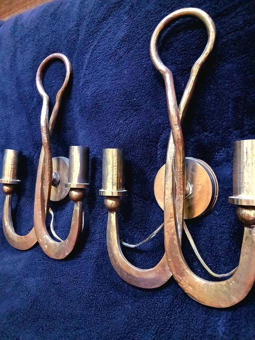 Toegeschreven aan Florence Ciani - Brutalistische wandlampen - Gehamerd brons – Bronze