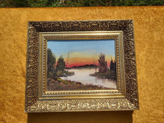 Dipinto a olio vintage, paesaggio al tramonto, cornice dorata ornata. – Stampe artistiche, Tela (photo 2 of 5)