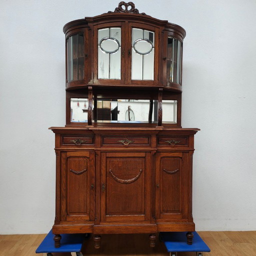 Buffet ancien de style campagnard, armoire murale avec miroir