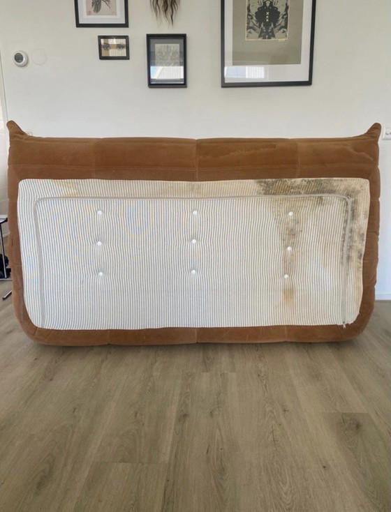 Image 1 of Ligne Roset Togo 3-seater sofa – orange-brown suede – iconic design