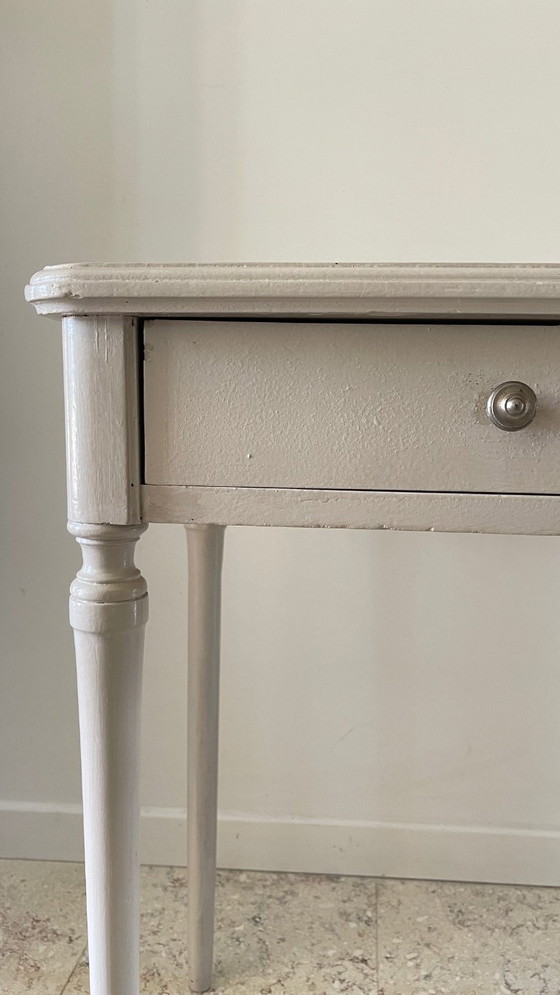 Image 1 of Comodino antico con cassetto