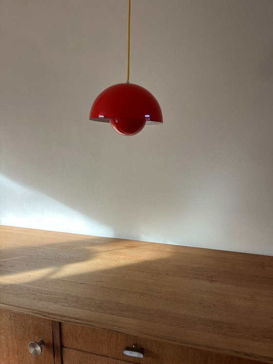 Image 1 of Vintage Louis Poulsen Flowerpot - Verner Panton - VP1 - Danish design lamp