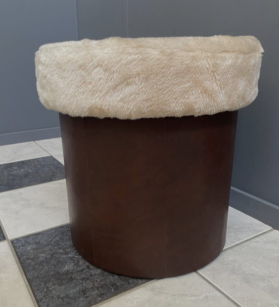 Image 1 of Bruine poef van kunstleer uit de jaren 70 van VEB, model 26W Raphael