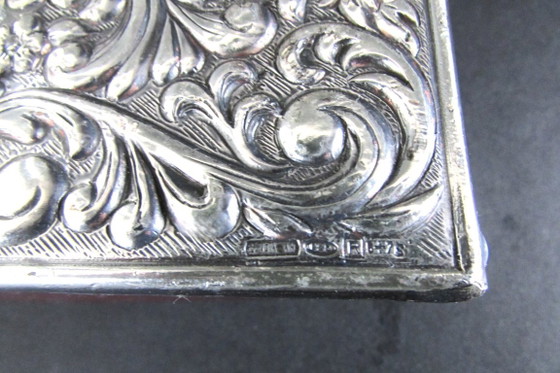 Culla per inchiostro in argento con rilievo dettagliato, Accessori da tavola, Pelle, Argentato, Klassiek (foto 4 di 8)